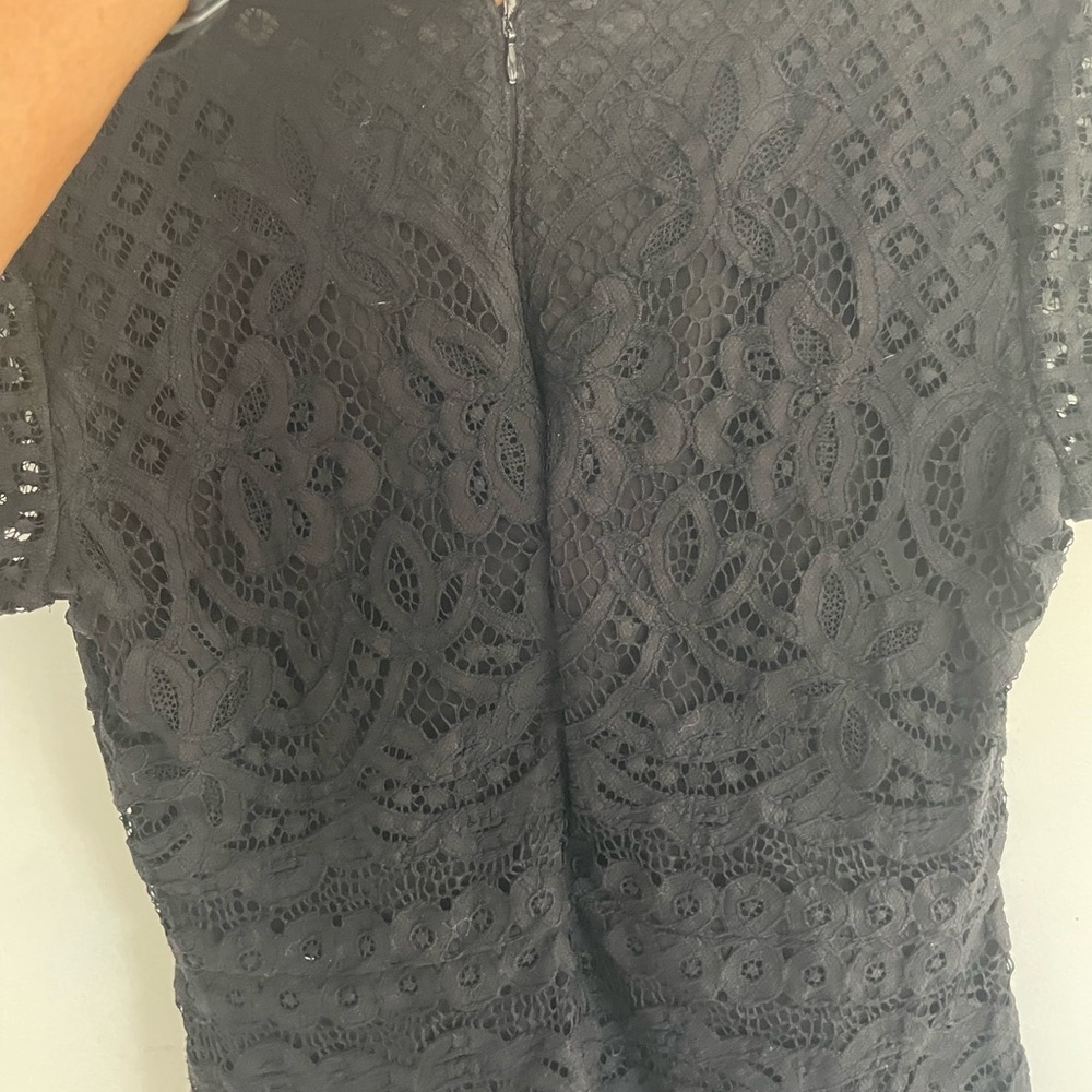 Ann Taylor Black Lace Detail Top in size medium - Picture 6 of 10